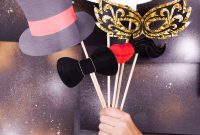 Print Your Own New Year’s Eve Fun: DIY Photo Booth Props