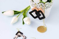Leather Earring DIY: A Budget-Friendly Christmas Craft