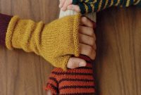 The Ultimate Guide to Fingerless Gloves: Fall’s Coziest Trend