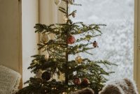 Unlock the Secrets to a Long Lasting Christmas Tree