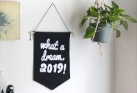 Crafting Your Vision: A DIY Inspiration Banner for the New Year