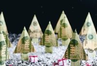 Christmas Cash Canopy: Festive Folding Fun