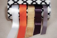 Repurpose and Organize: An Oatmeal Container Ribbon Dispenser