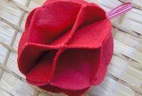 Felt Circle Ornament DIY