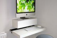 Wall-Mounted Workspace: A DIY Computer Station Guide