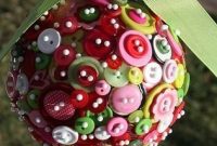 5 Festive Button Christmas Ornament Ideas