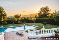 Effortless Home Oasis: Your Guide to a Summer Staycation
