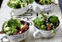 7 Finishing Touches to Dazzle Your Thanksgiving Guests