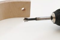 Crafting a Modern DIY Bent Plywood Lamp