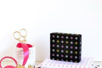 Printable Holiday Gift Wrap Designs