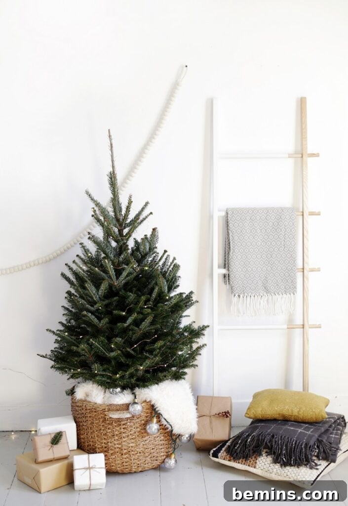 A minimal, yet cozy tree basket styling from The Merry Thought.
