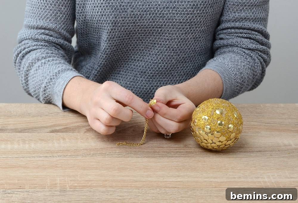 Attaching the Hanging Chain