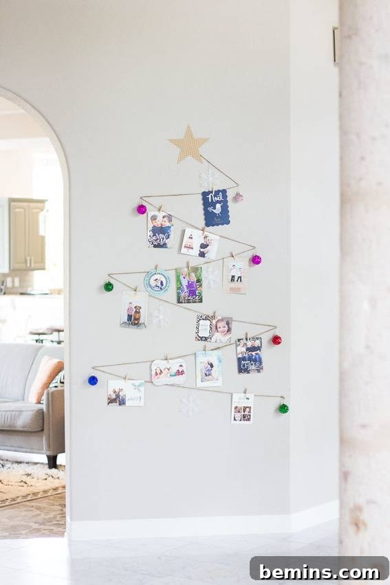String Christmas Tree Card Display