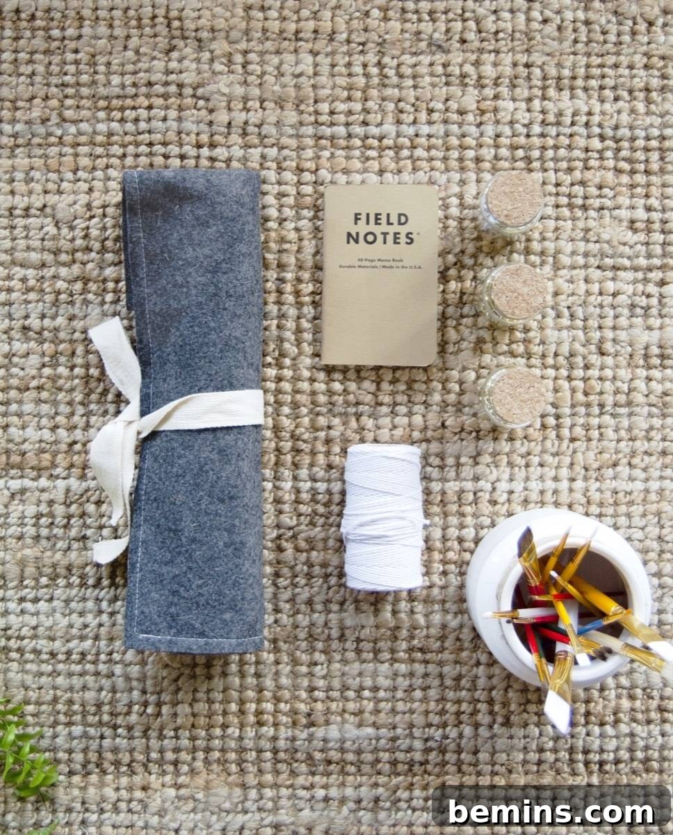 Create your own roll-up tool case to organize your life.