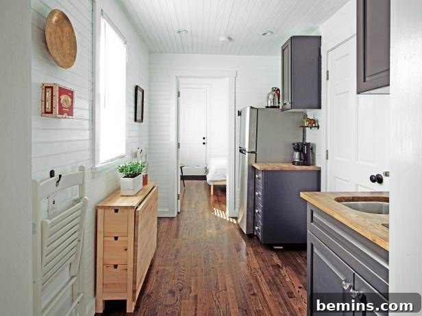 Micro Living: 40 Inspiring Tiny Homes 17 40 Mini Living Spaces We're Crushing On