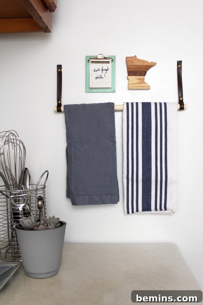 Minimal magnetic towel bar