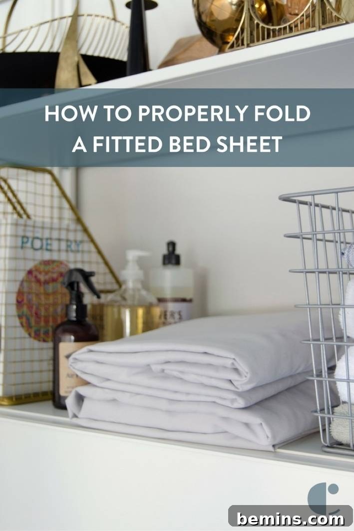 How to Fold a Fitted Bedsheet