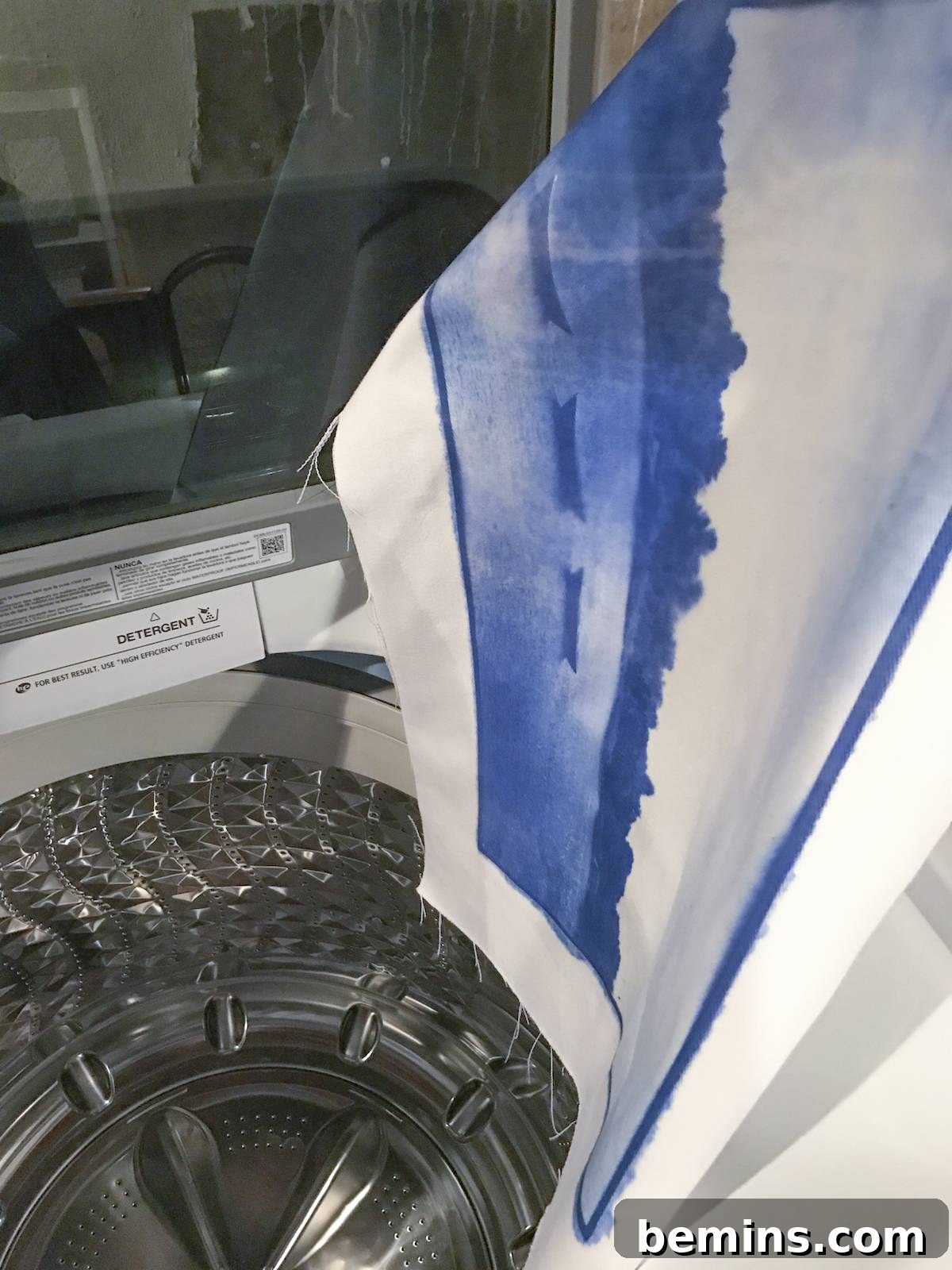 DIY Photo Pillow: Create Personalized Home Decor with Sun Printing 17 Washing the Fabric to Set the Dye