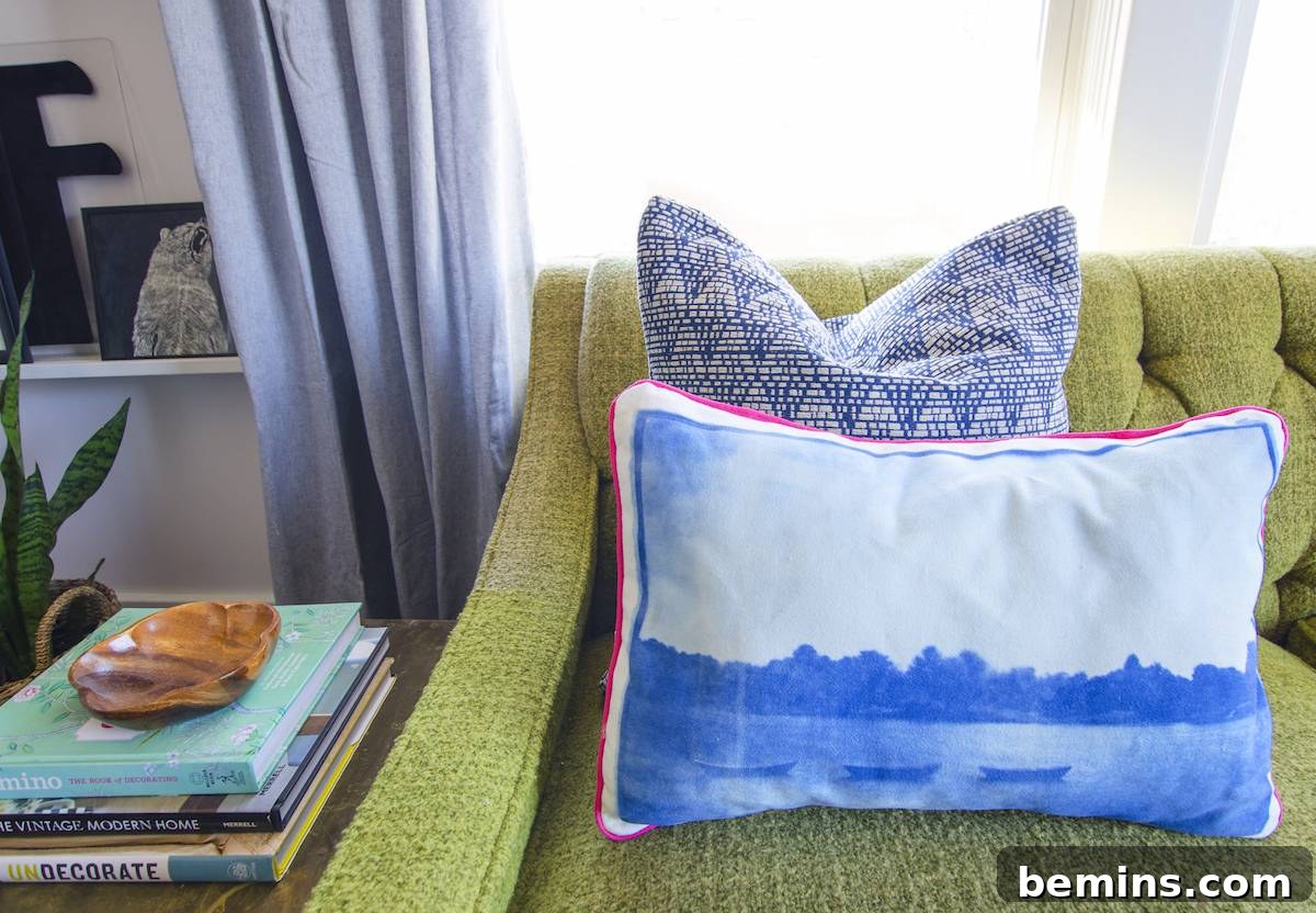 DIY Photo Pillow: Create Personalized Home Decor with Sun Printing 20 Close-up of Light-Sensitive Dye Pillow