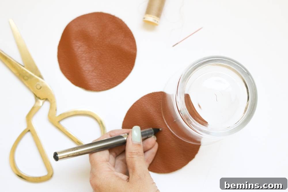 DIY Round Leather Headphone Organizer