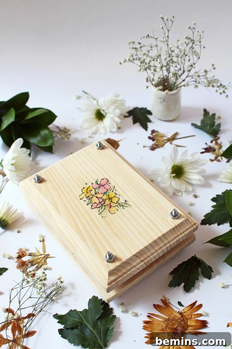 Flower press to keep spring alive all year long