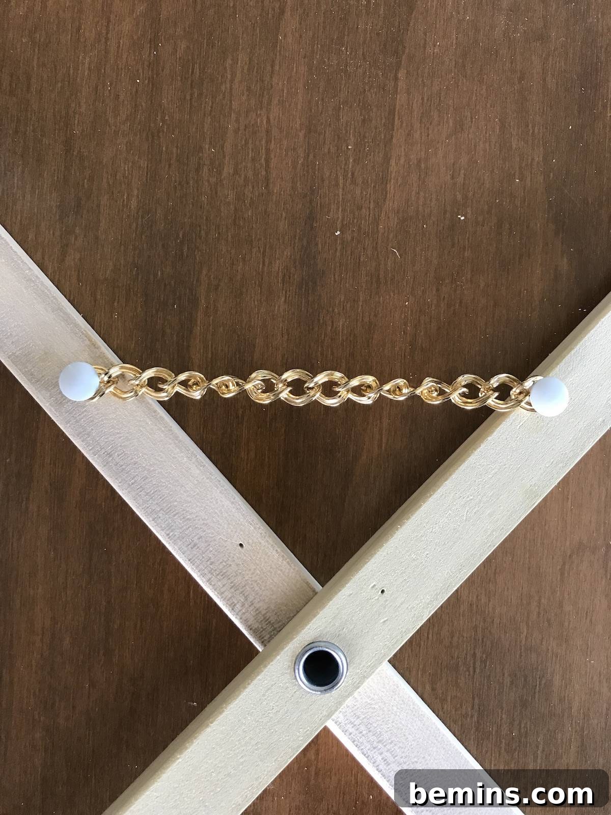 From Laundry to Literature: Upcycling Your Drying Rack into a Chic Magazine Holder 16 Securing the Chain