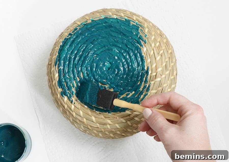Painting the bottom of the IKEA Fryken baskets