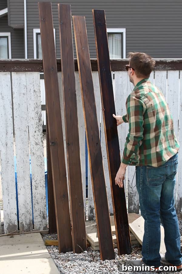 Boards for making the planter box