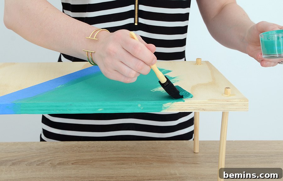 DIY Colorful Wooden Shelf Organizer