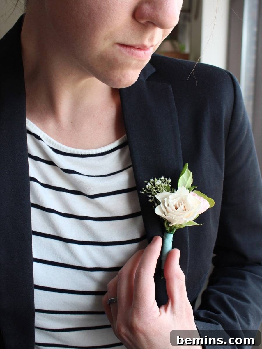 Mastering the Boutonniere Before Your Wedding 10 How to make a simple boutonniere