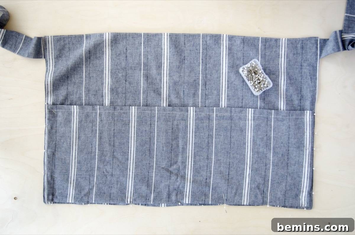 Half apron tutorial: Pin pocket to front