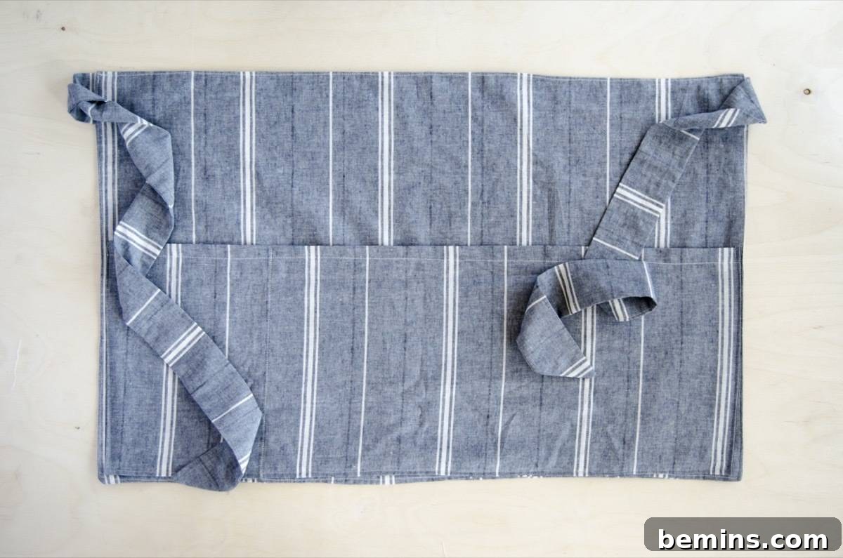 Half apron tutorial: Straight lines, easy cuts, fast to make
