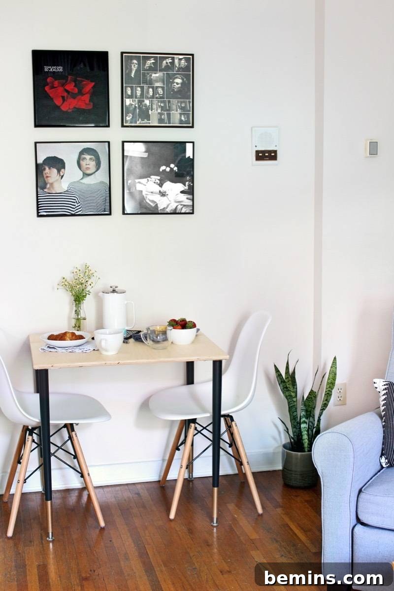 Small Dining Table for Tiny Apartment