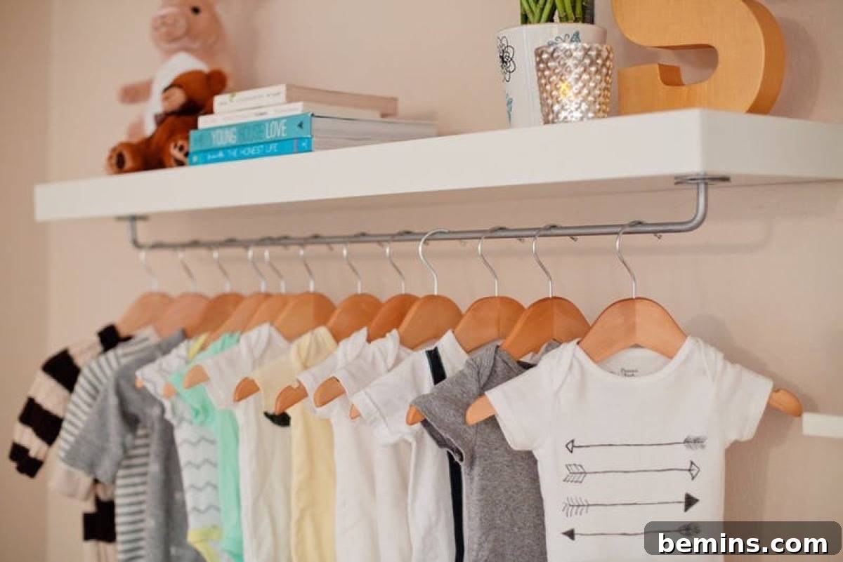 75 DIY Decor Projects to Delight Your Kids 35 DIY Clothing Rack