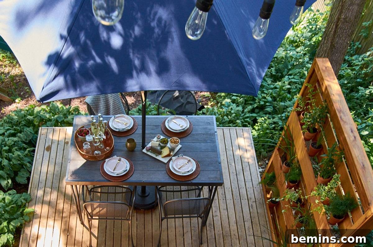 Outdoor dinning table