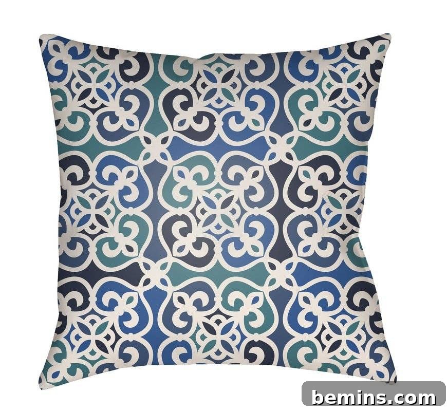 Bold design outdoor pillow