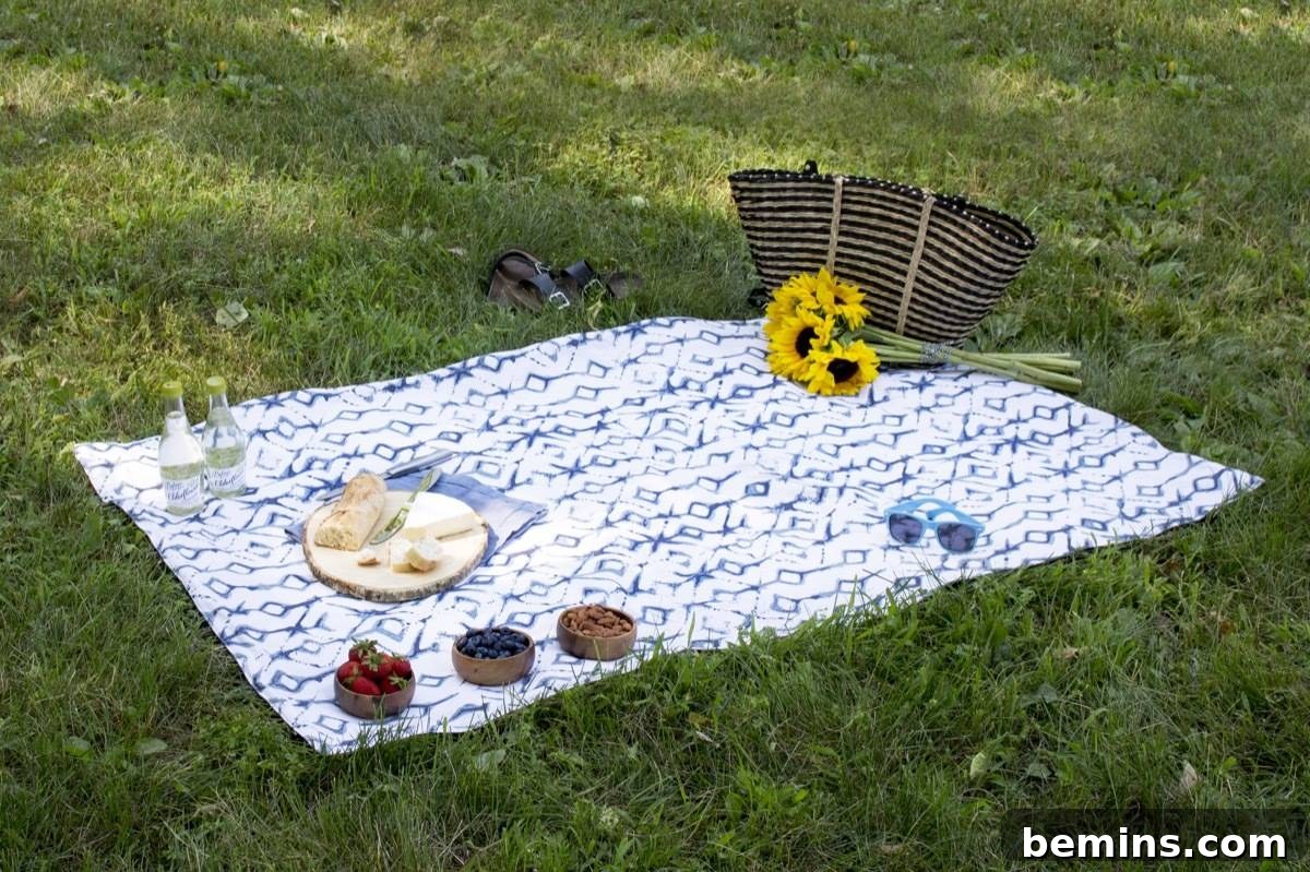 How to easily make a waterproof picnic blanket