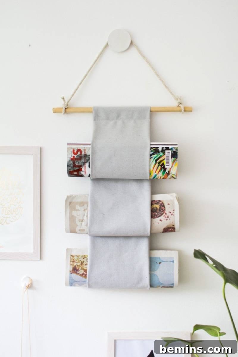 Hanging magazine holder