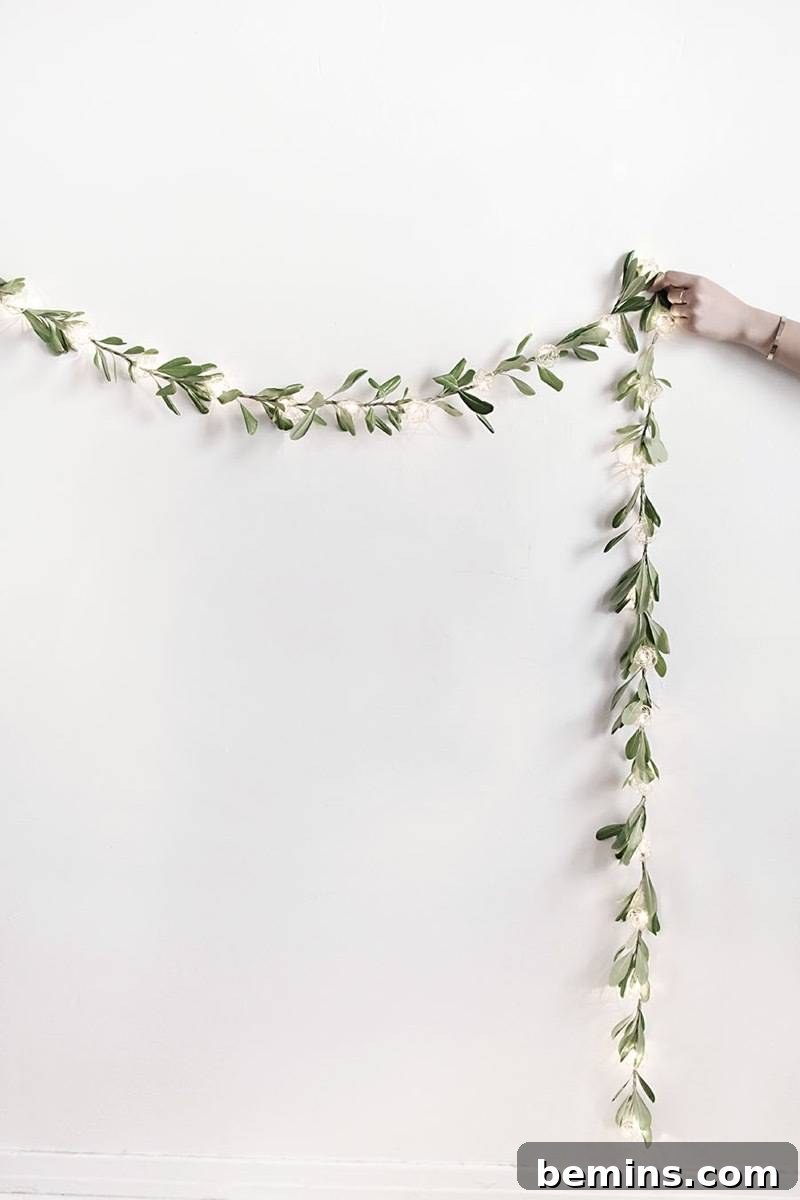 Illuminated garland