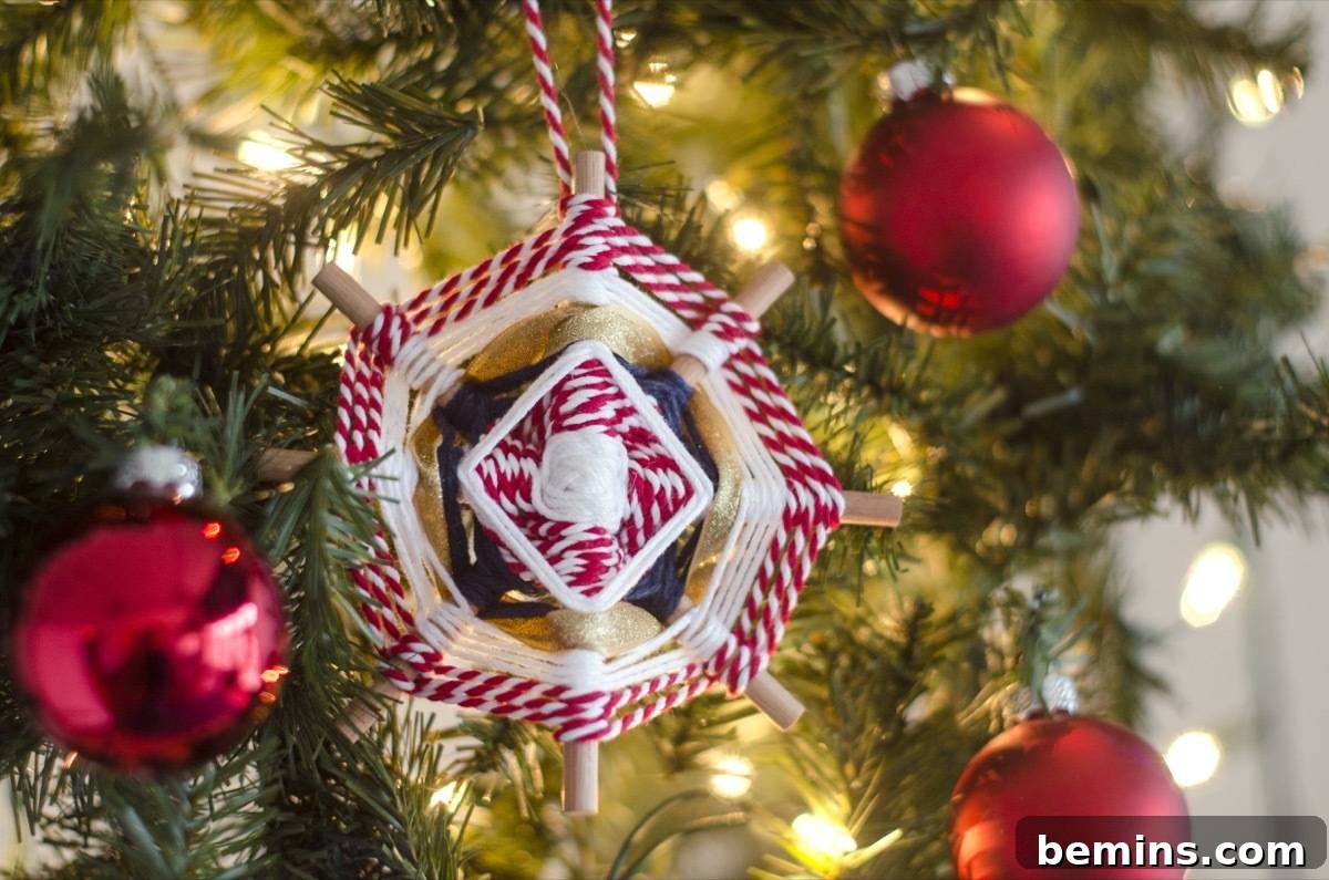 DIY Christmas Ornaments | Ojo de Dios pattern