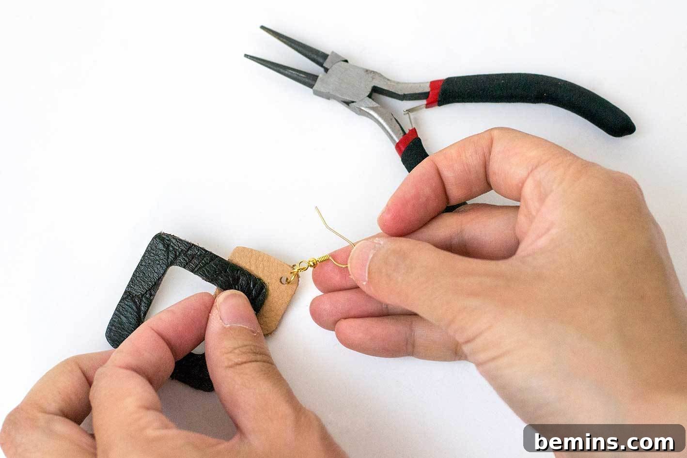 Leather Earring DIY: A Budget-Friendly Christmas Craft 14 DIY leather earrings - step 8