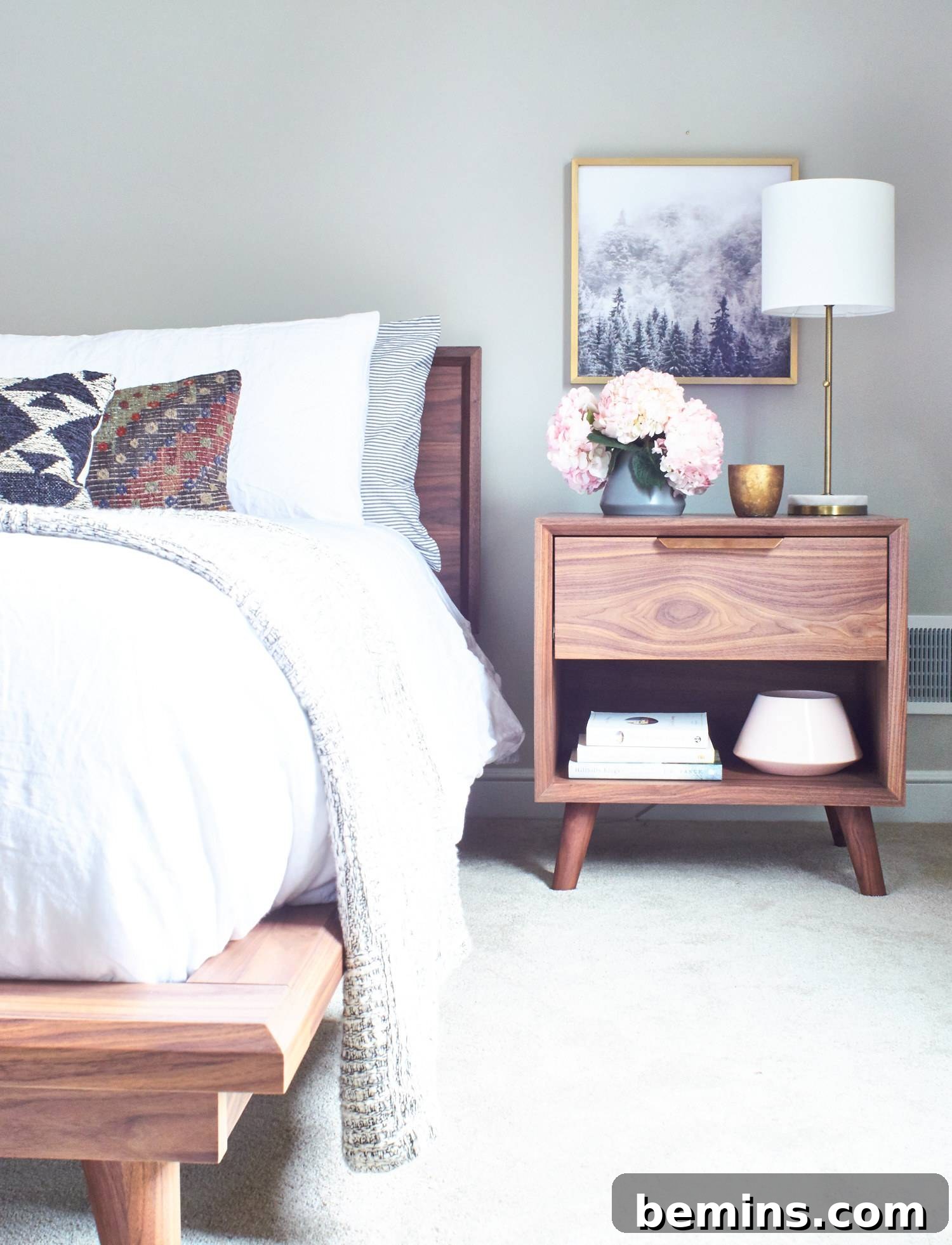 A simply beautiful bedroom featuring light colors and natural elements. A well-designed space provides a peaceful and serene retreat.