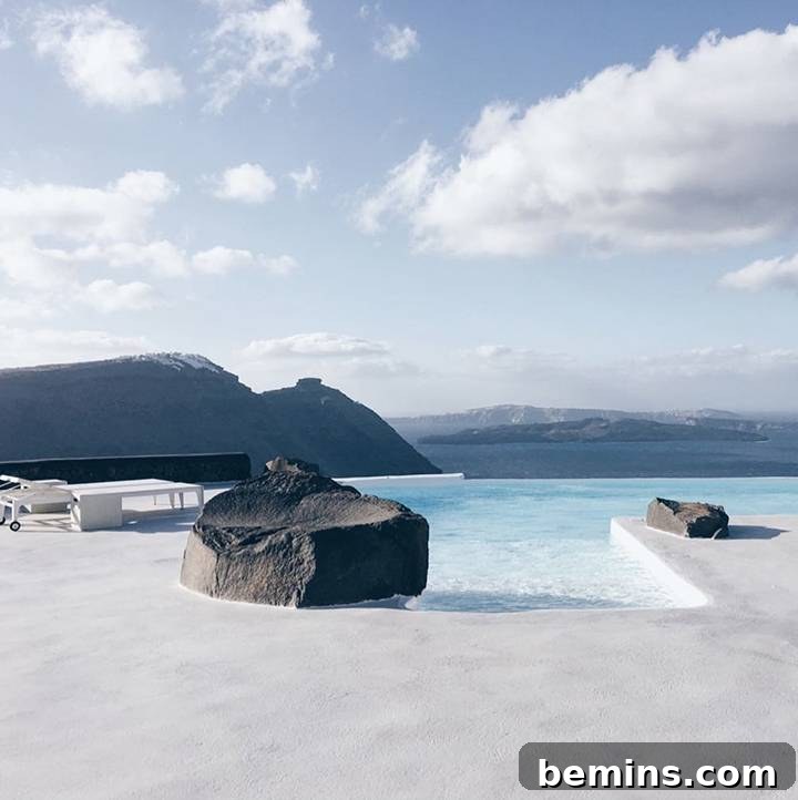 19 Instagram Accounts for a Clean & Minimalist Aesthetic 18 Irini_ioto Minimalist Instagram Account