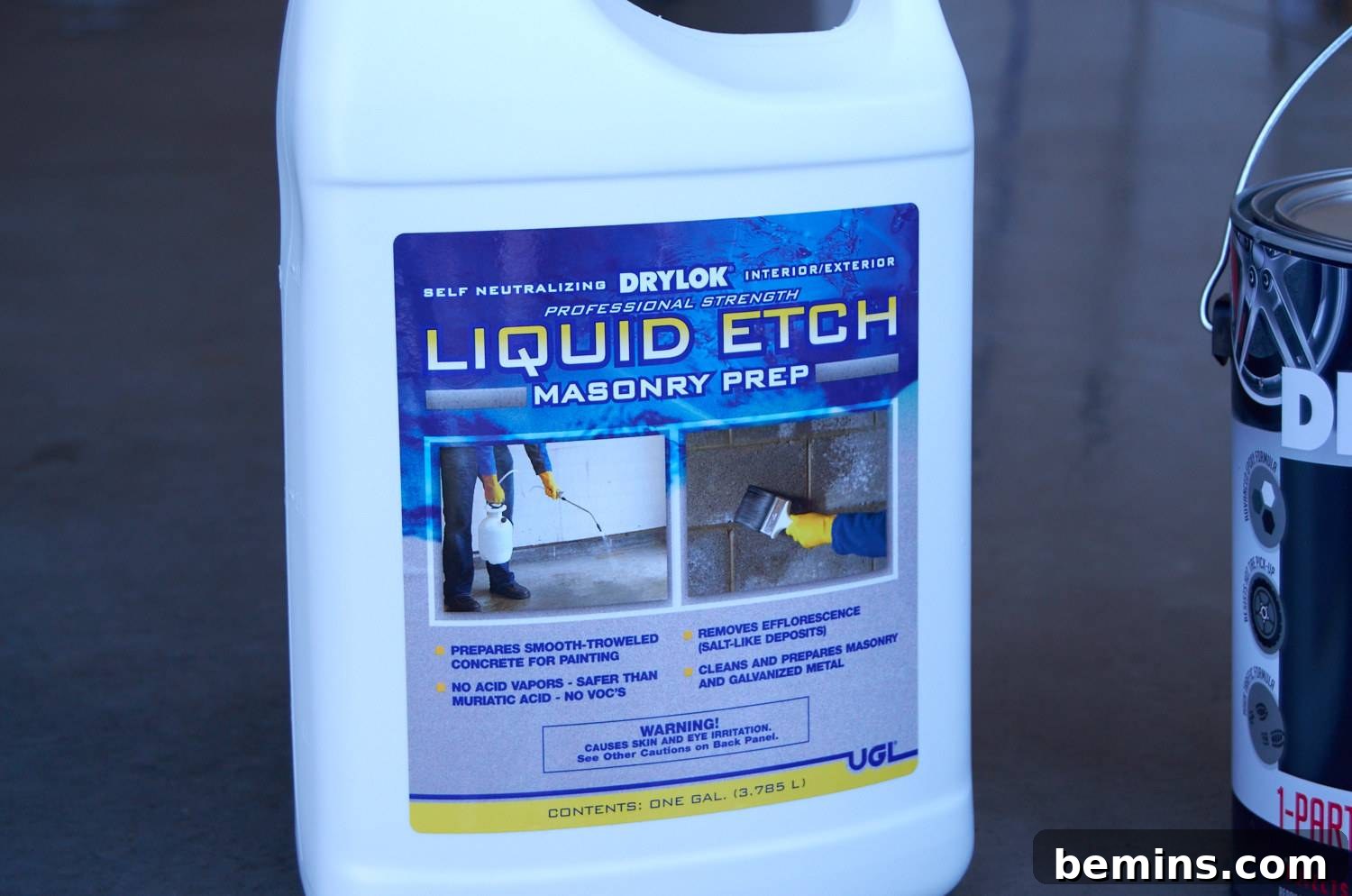 Liquid etching product for concrete garage floor