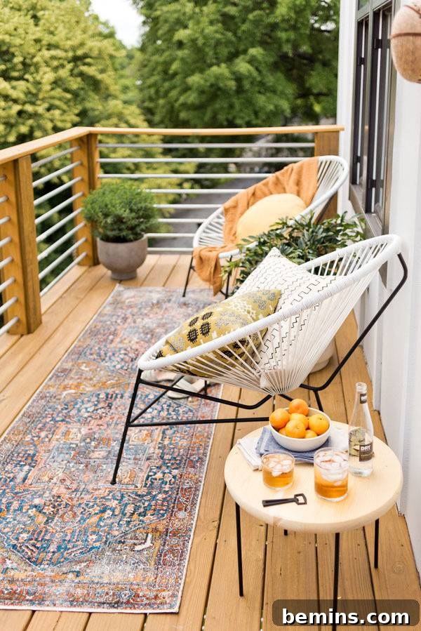 Maximize Your Small Porch Paradise: Summer Styling Tips 5 Minimalist Porch Design Ideas