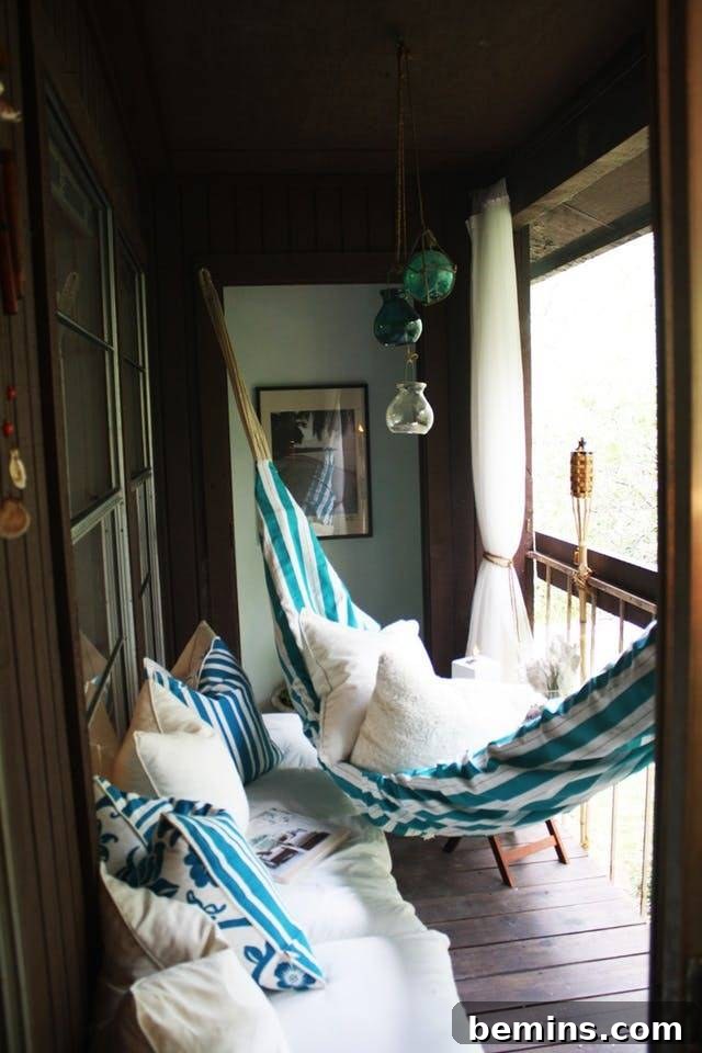 Maximize Your Small Porch Paradise: Summer Styling Tips 10 Cozy Hammock Ideas for Tiny Porches