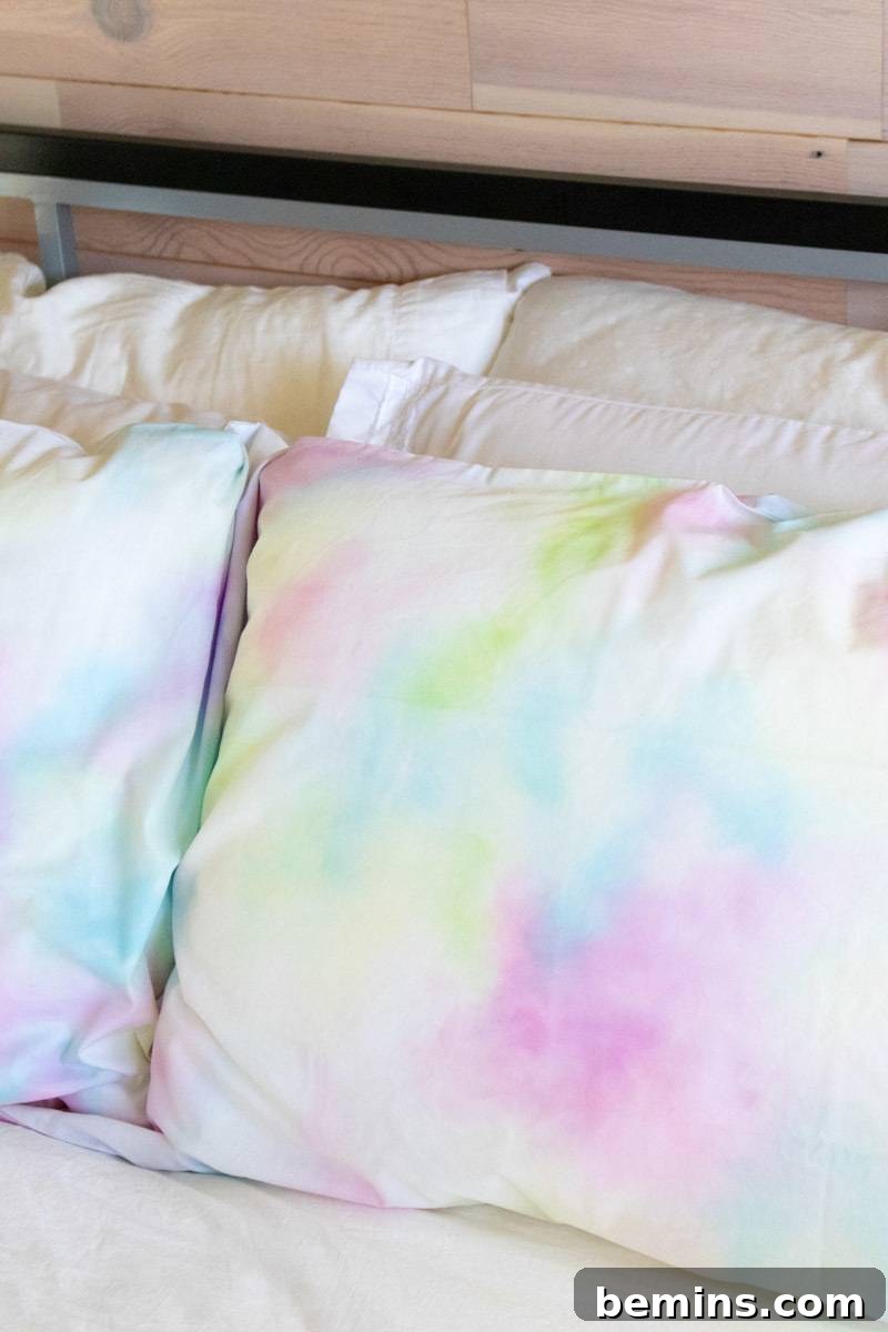 How to make watercolored pillow cases