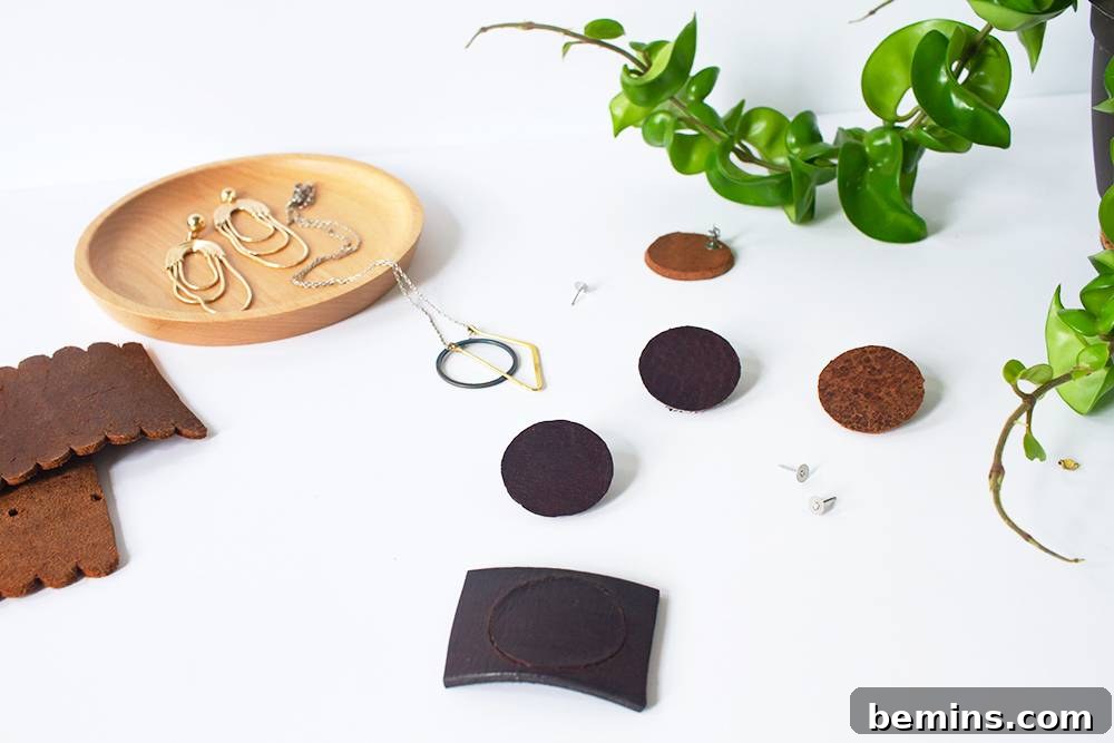Simple Minimal Leather Earring Project 12 Minimalist leather jewelry, a pair of DIY circle earrings.
