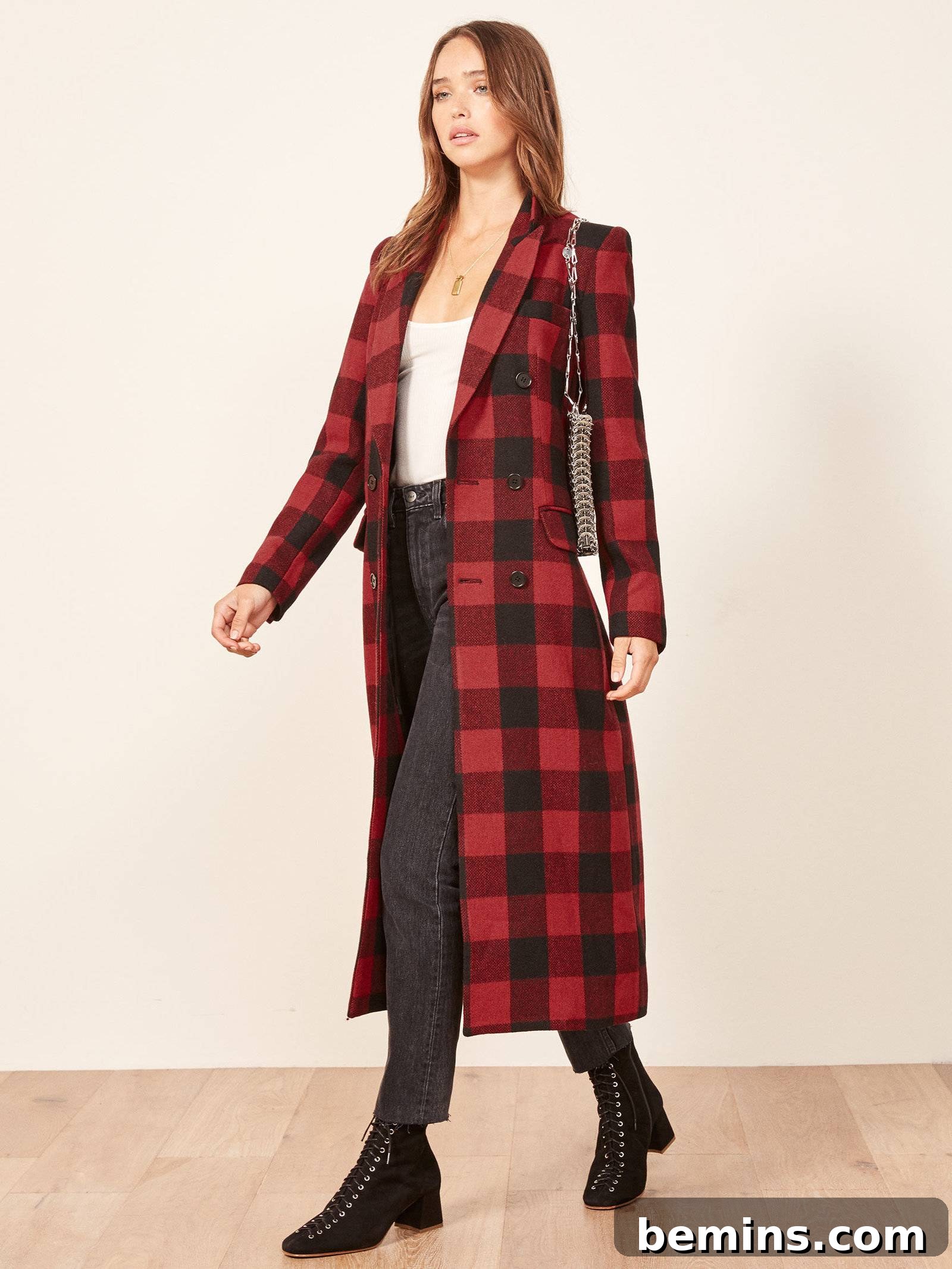 Buffalo plaid coat - a perfect example of fall fashion