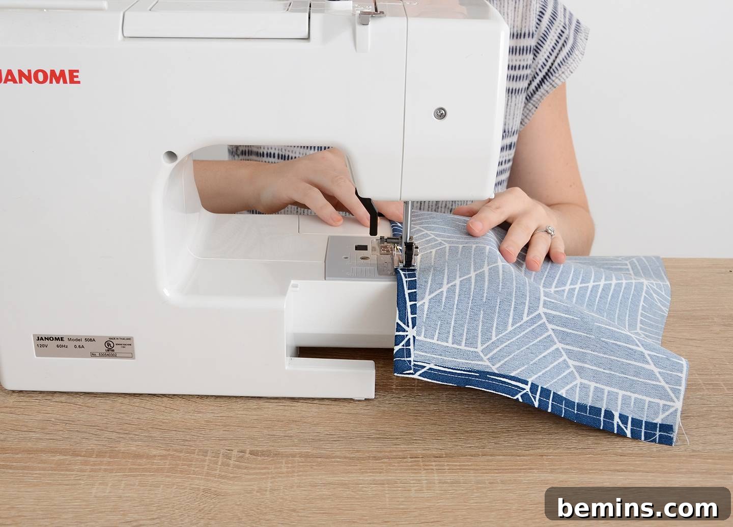 Craft Your Essential Tool Belt With Detachable Apron 5 Make This! Crafter's Tool Belt With Detachable Apron | Curbly #diy #sewing